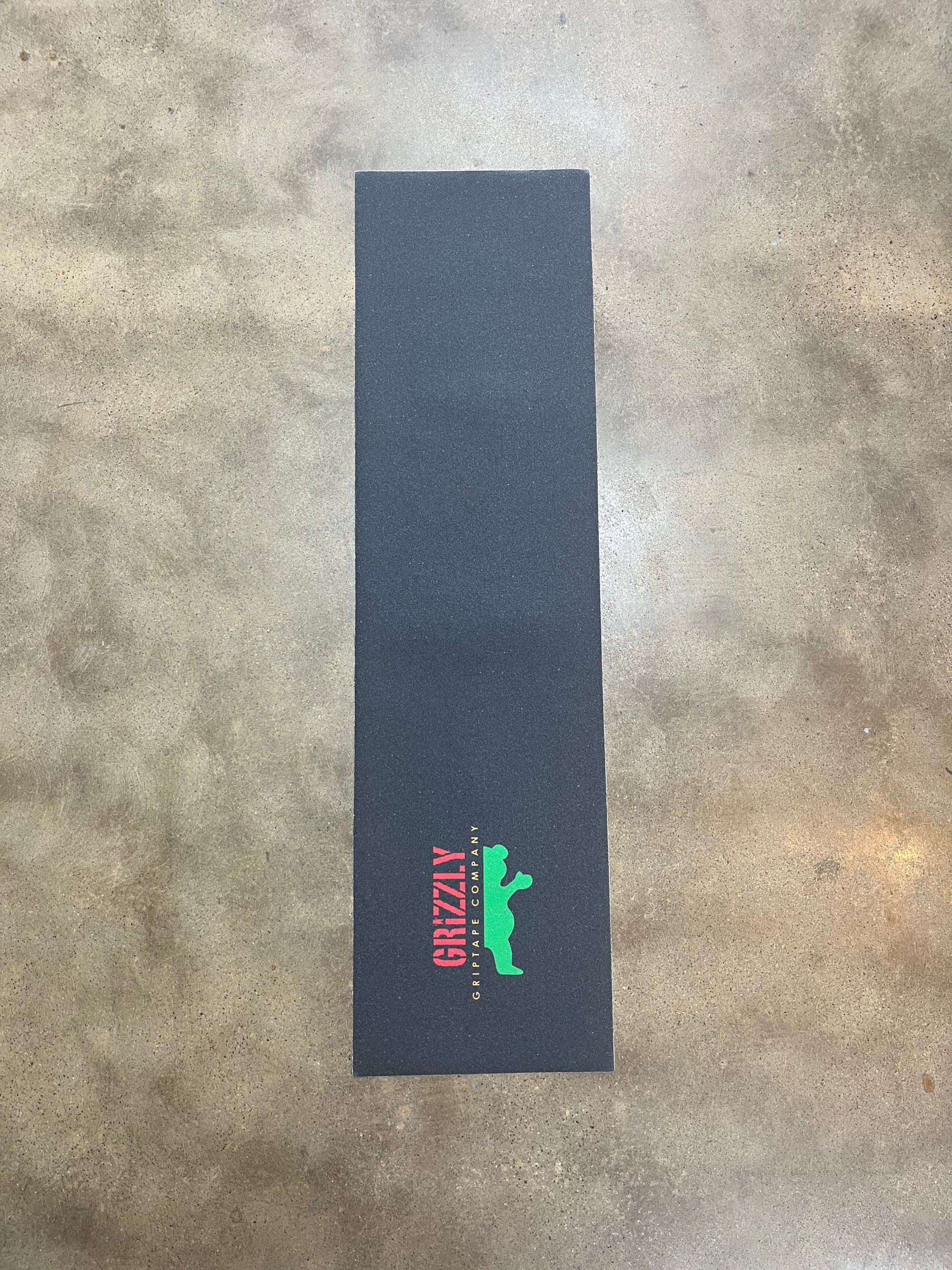 Grizzly Griptape Low key Logo-(green/ red)